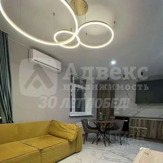 2-к кв. Тюменская область, Тюмень ул. Газовиков, 73к1 (54.4 м) - Фото 1