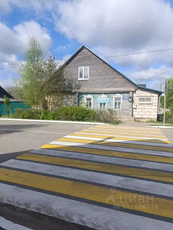 Дом в Калужская область, Юхнов ул. Ленина, 54 (100 м) - Фото 1