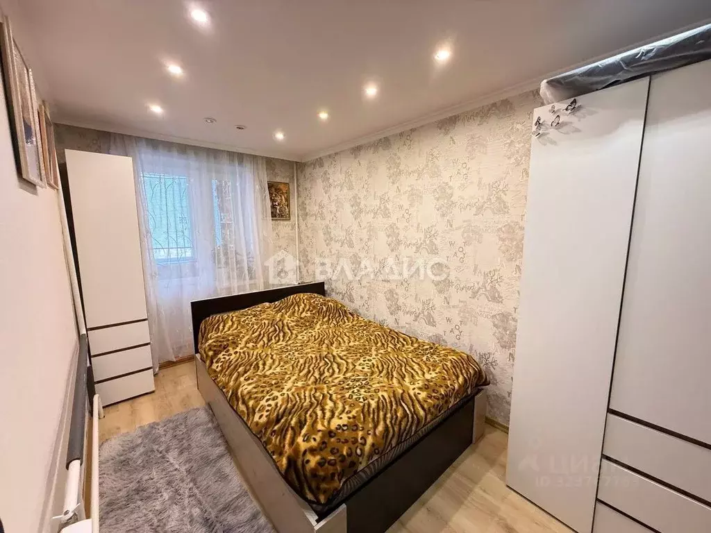 3-к кв. Белгородская область, Старый Оскол Приборостроитель мкр, 32 ... - Фото 1