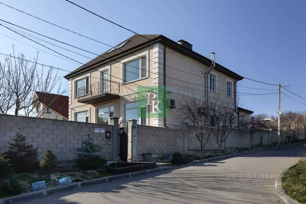 Дом в Севастополь ул. Чернышевского, 33 (406 м) - Фото 0