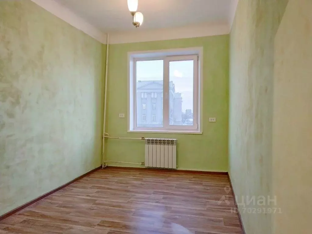 Комната Омская область, Омск просп. Карла Маркса, 33 - Фото 0