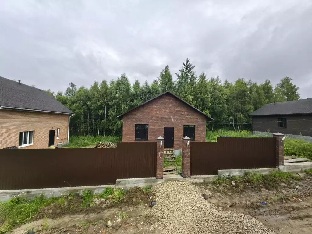 Дом в Калужская область, Город Калуга городской округ, д. Ильинка ул. ... - Фото 1