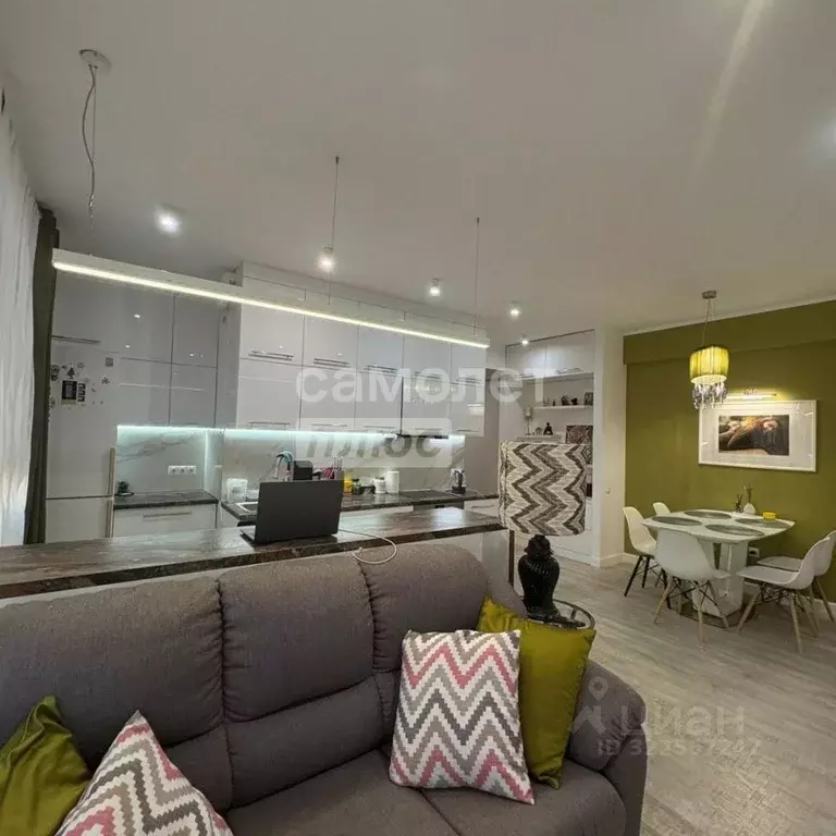 1-к кв. Иркутская область, Иркутск Дальневосточная ул., 141 (53.0 м) - Фото 1