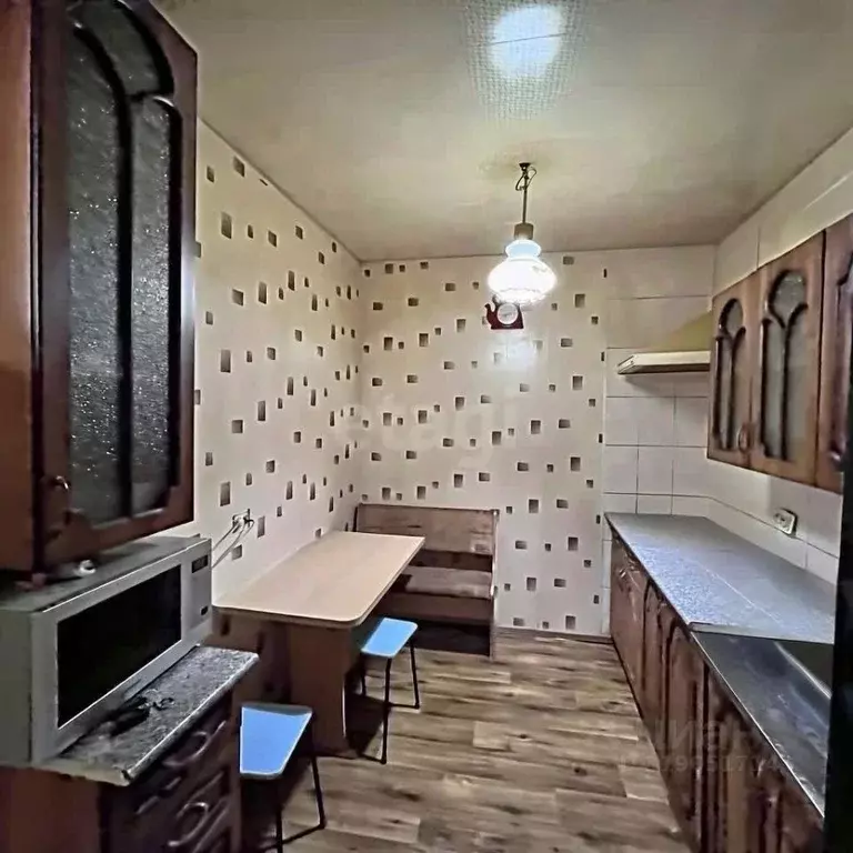 2-к кв. Оренбургская область, Оренбург Матросский пер., 5 (37.7 м) - Фото 0