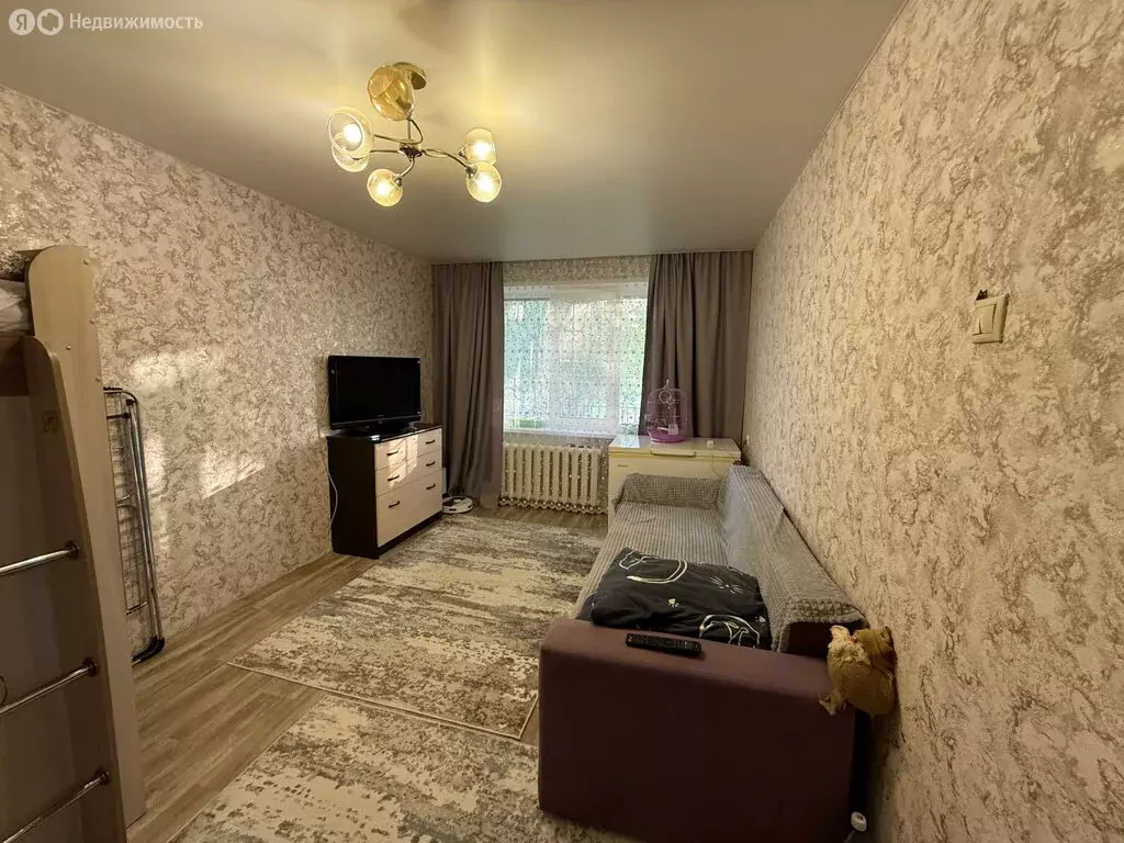 1-комнатная квартира: Курган, улица Радионова, 18А (29 м) - Фото 1