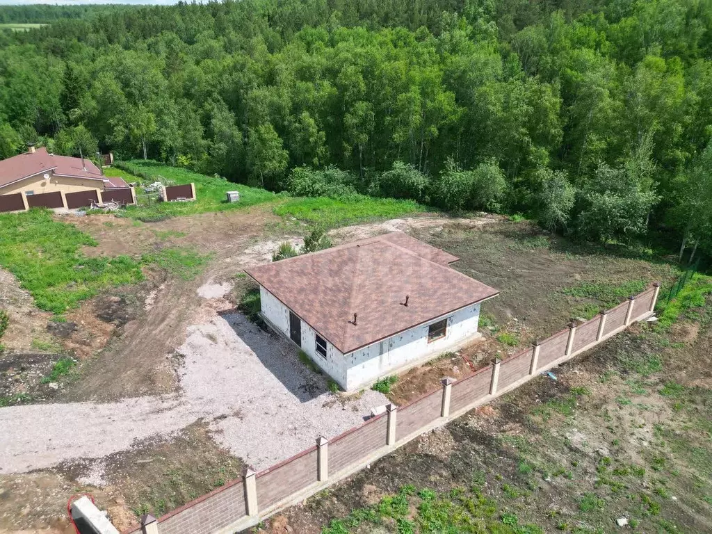 Дом в Красноярский край, Сосновоборский муниципальный округ, д. Лукино ... - Фото 1