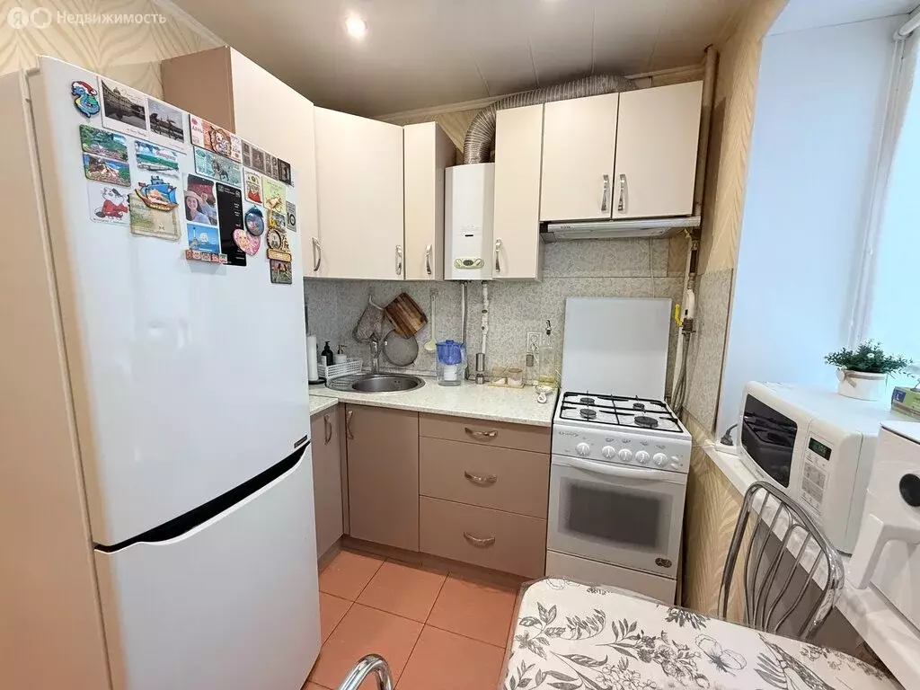 1-комнатная квартира: Валдай, улица Труда, 41А (30 м) - Фото 2