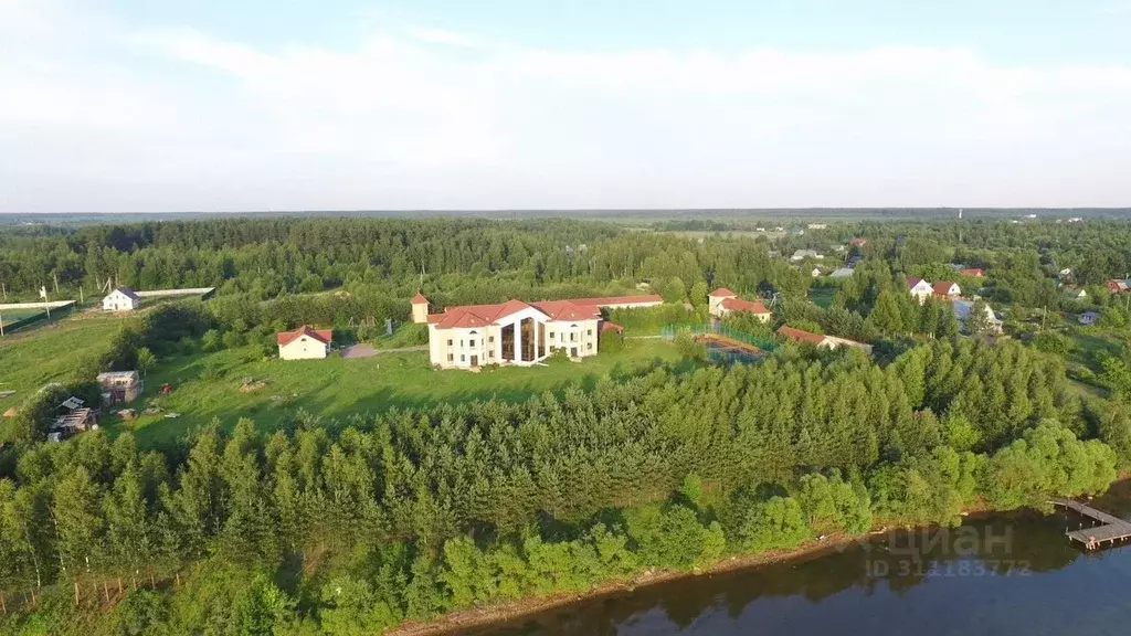 Дом в Тверская область, Калязинский муниципальный округ, д. Тарчево  ... - Фото 0