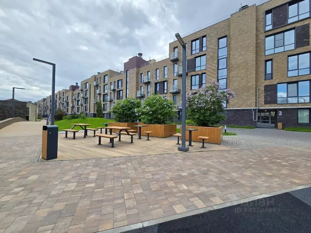 2-к кв. Татарстан, Казань ул. Николая Столбова, 1/3 (55.0 м) - Фото 2