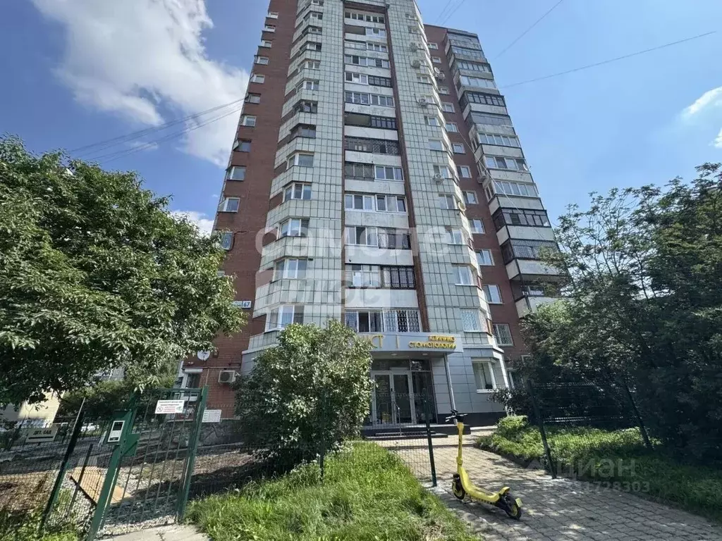 3-к кв. Свердловская область, Екатеринбург ул. Уральская, 67 (64.6 м) - Фото 1