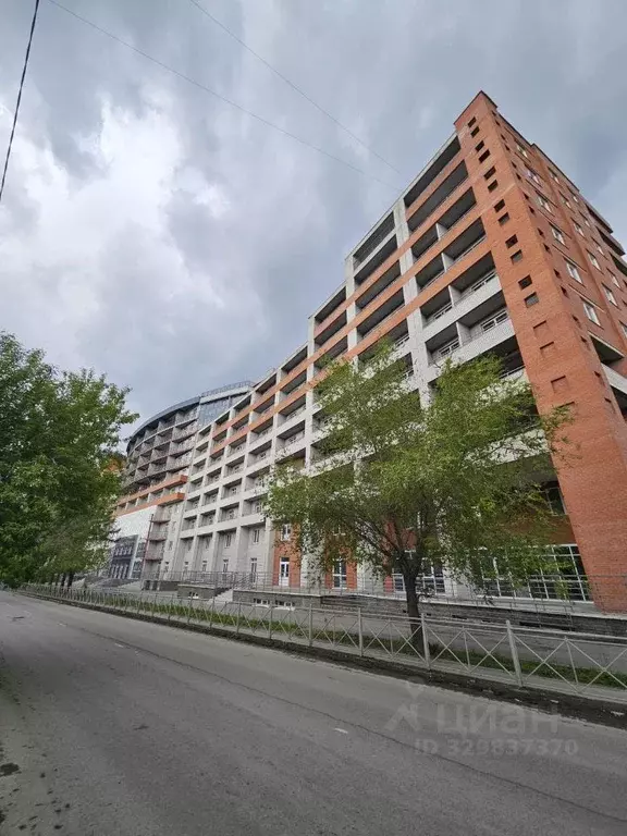 2-к кв. Омская область, Омск ул. Яковлева, 15 (82.5 м) - Фото 1
