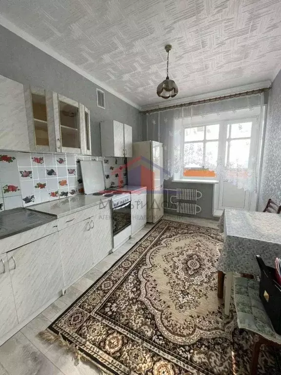 2-к кв. Белгородская область, Старый Оскол Восточный мкр, 44 (60.0 м) - Фото 1