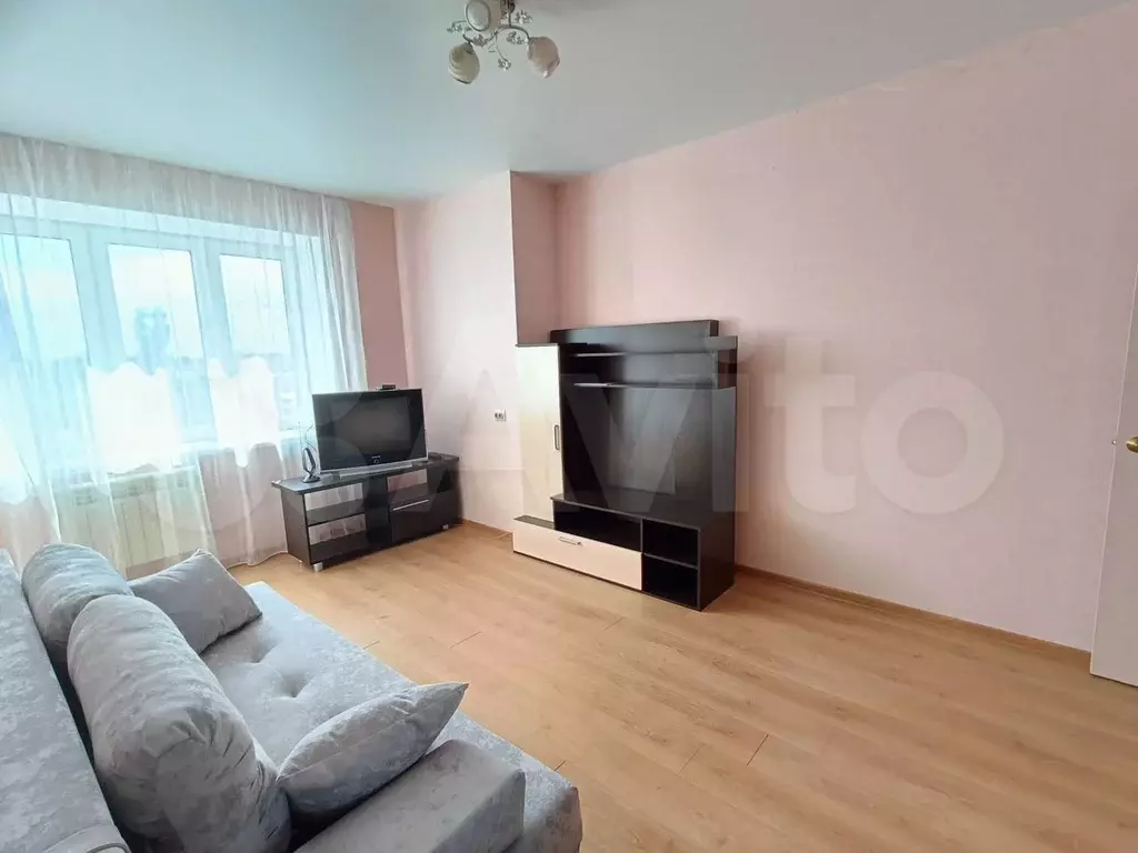 1-к. квартира, 45 м, 3/13 эт. - Фото 1
