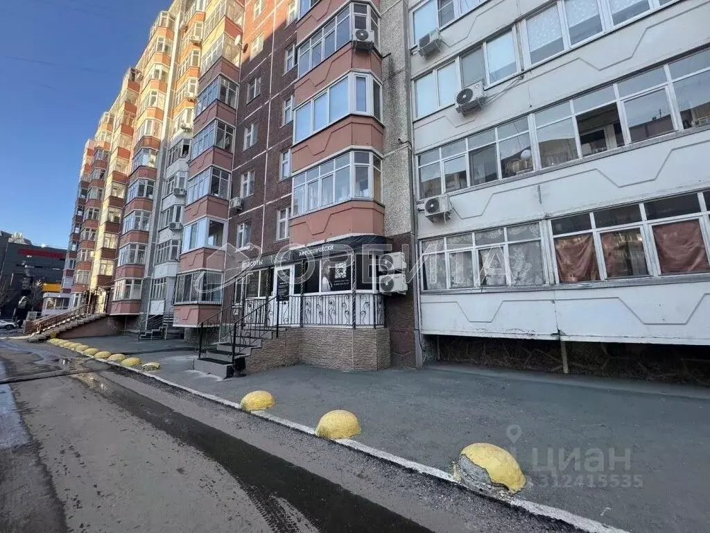 Помещение свободного назначения в Тюменская область, Тюмень ул. ... - Фото 1