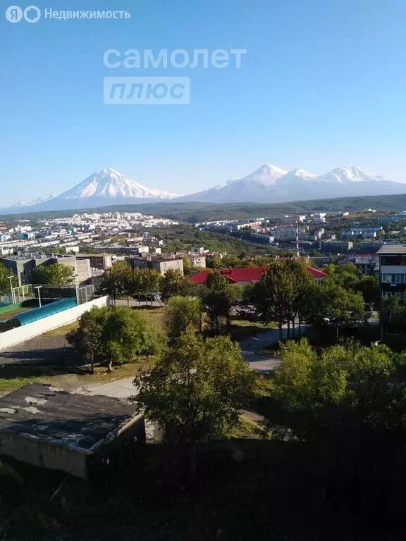 2-комнатная квартира: Петропавловск-Камчатский, улица Автомобилистов, ... - Фото 0