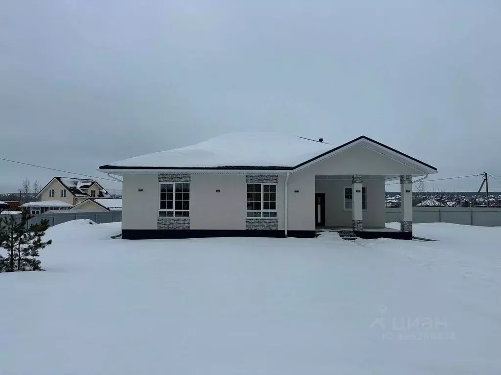 Коттедж в Белгородская область, Старый Оскол ул. Алексеевская (150 м) - Фото 0