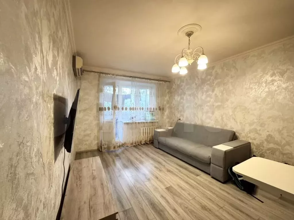 2-к. квартира, 55 м, 3/9 эт. - Фото 1