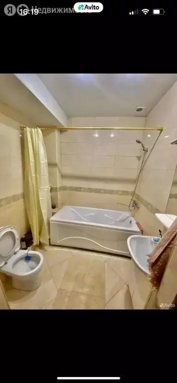 3-комнатная квартира: Махачкала, улица Айвазовского, 2 (76 м) - Фото 1