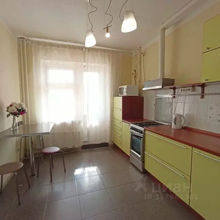 3-к кв. Саха (Якутия), Якутск ул. Орджоникидзе, 56 (78.0 м) - Фото 1
