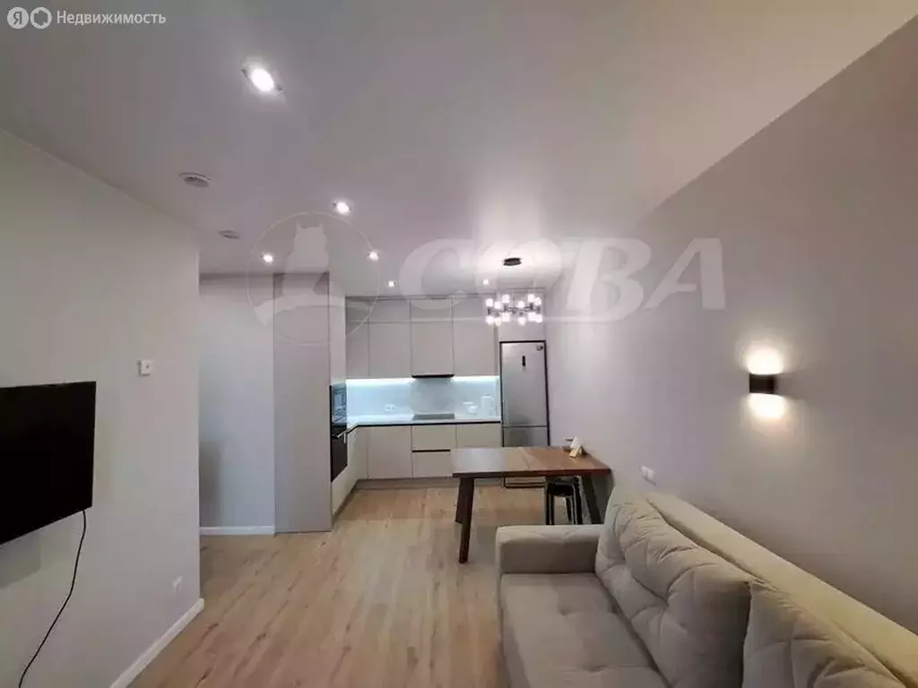 3-комнатная квартира: Тюмень, улица Газовиков, 44 (70 м) - Фото 1