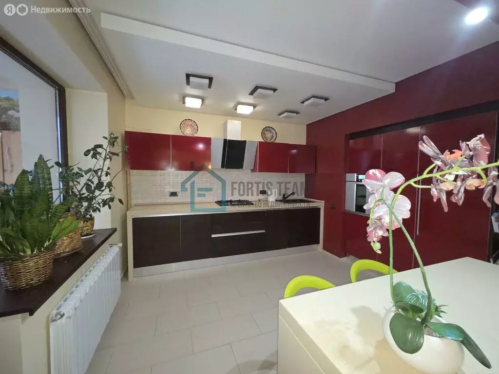 4-комнатная квартира: Ярославль, улица Салтыкова-Щедрина, 13к2 (224.9 ... - Фото 1