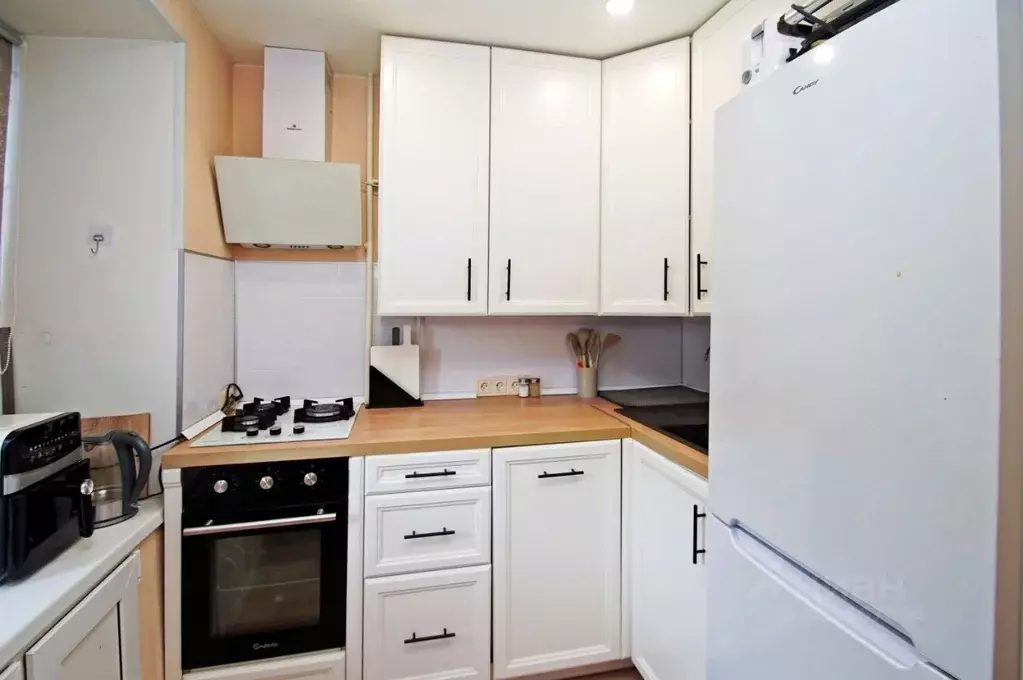 1-к кв. Омская область, Омск ул. Яковлева, 12 (30.3 м) - Фото 2