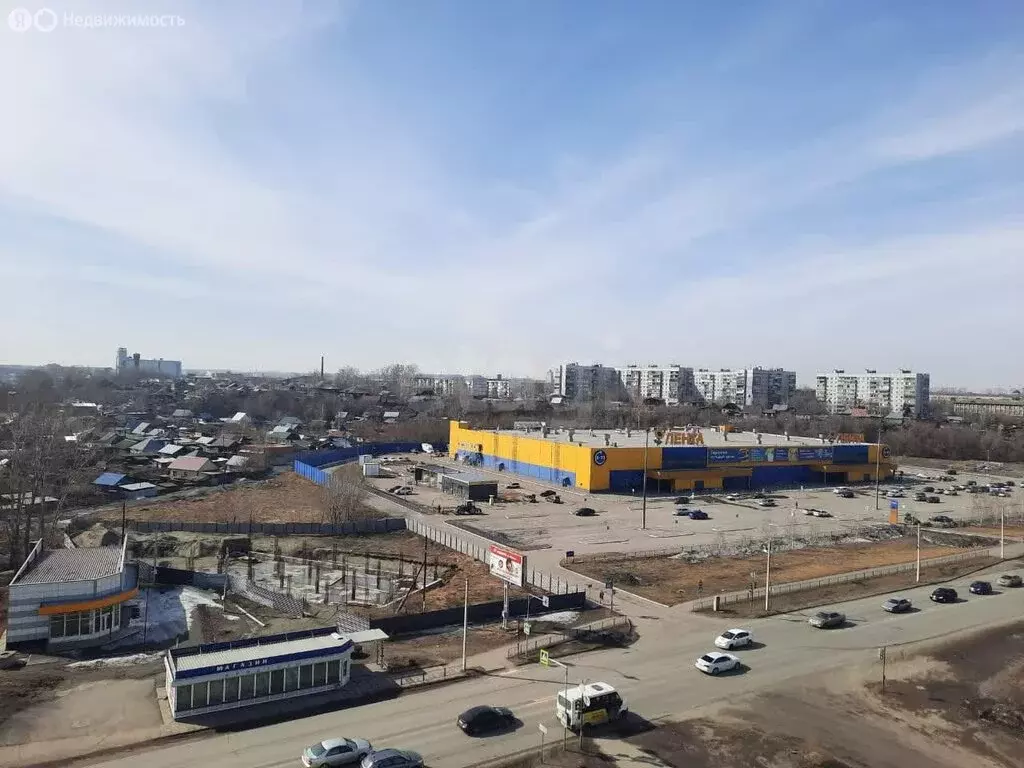 3-комнатная квартира: Бийск, улица Михаила Митрофанова, 2 (70.3 м) - Фото 2