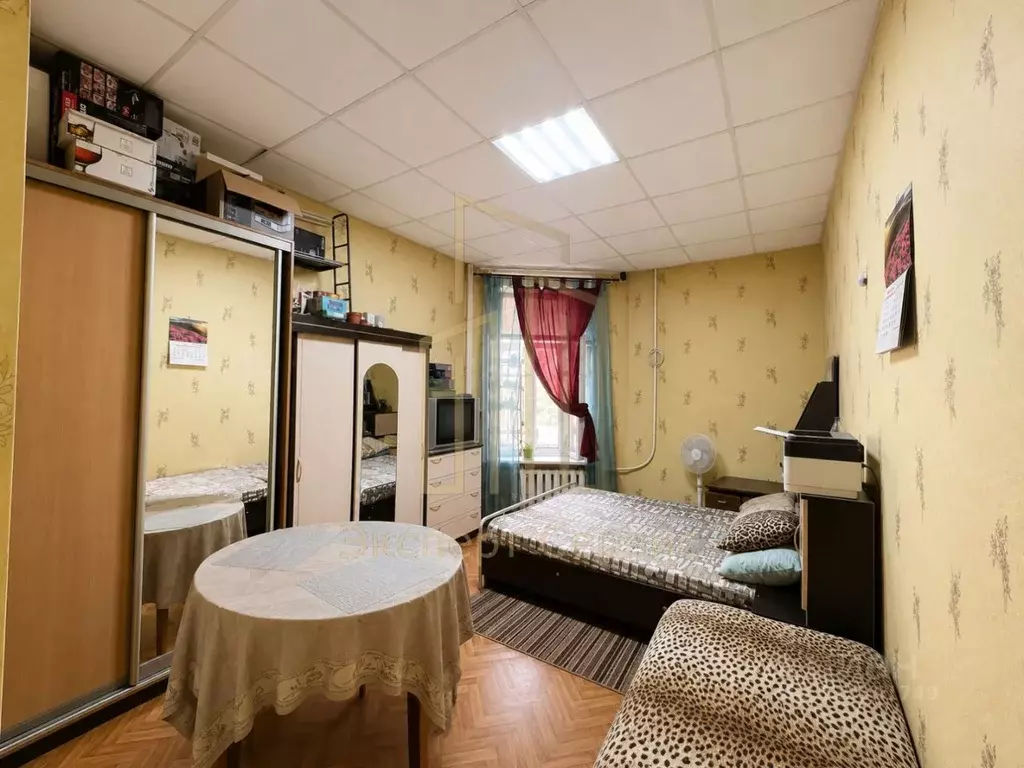 Комната Санкт-Петербург ул. Куйбышева, 19 (22.6 м) - Фото 1