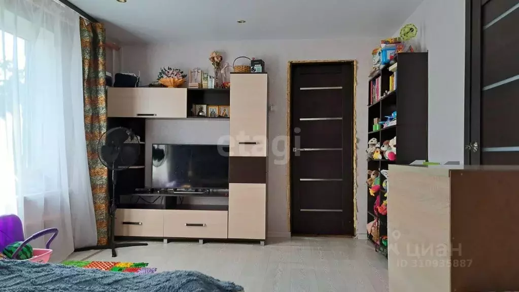 Дом в Смоленская область, Починковский муниципальный округ, пос. ... - Фото 0