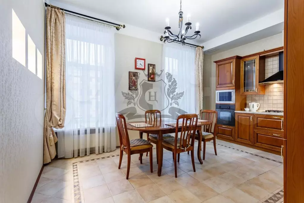 4-к. квартира, 106 м, 2/4 эт. - Фото 1