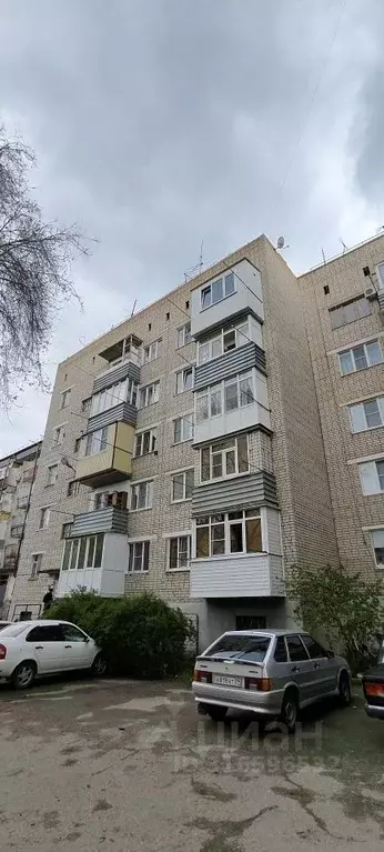2-к кв. Карачаево-Черкесия, Черкесск Пятигорское ш., 3В (48.0 м) - Фото 0