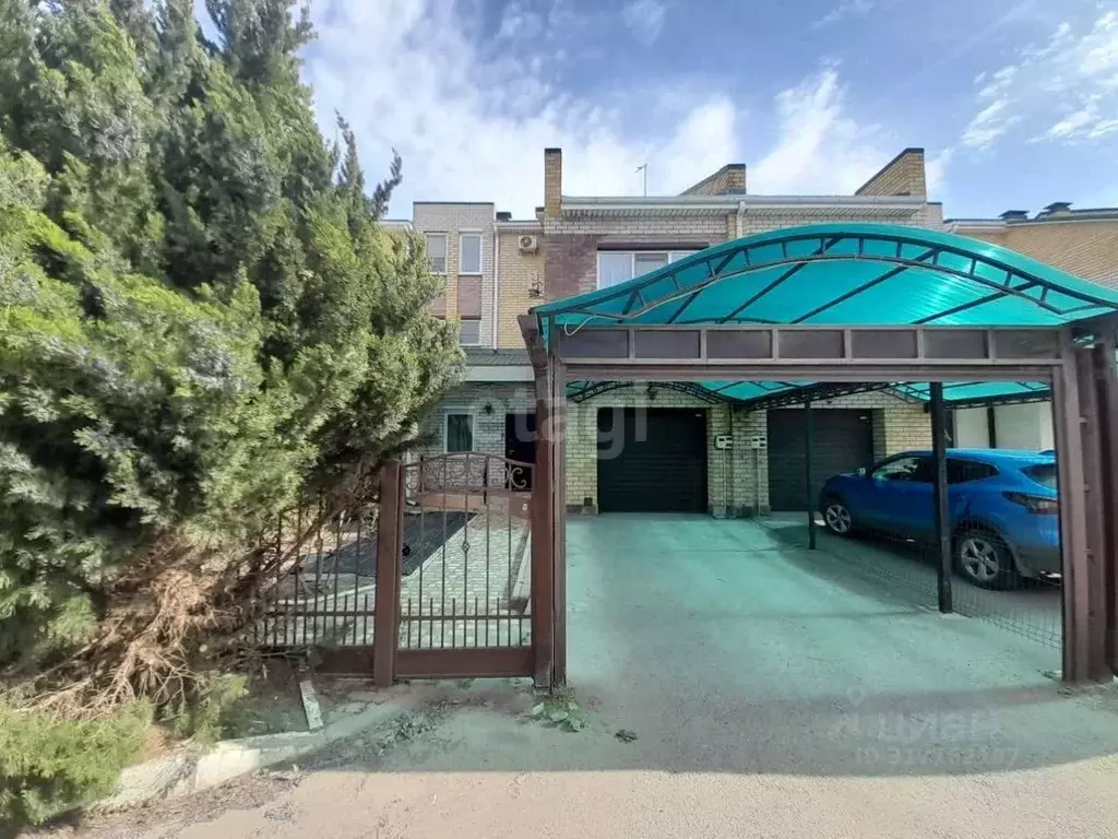 Таунхаус в Краснодарский край, Ейск  (223 м) - Фото 1