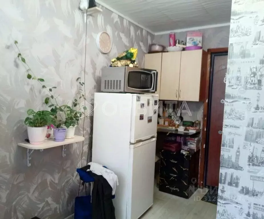 Комната Тюменская область, Тюмень Фабричная ул., 22 (12.0 м) - Фото 0