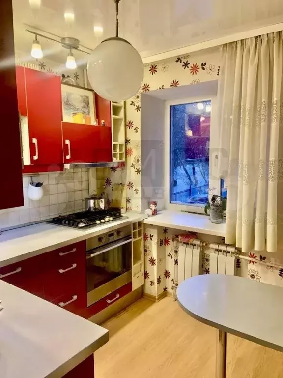 3-к. квартира, 55 м, 2/5 эт. - Фото 0