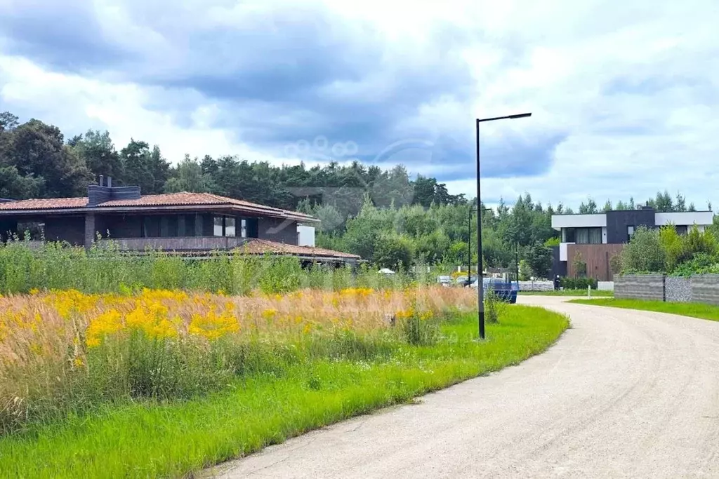 Участок в Московская область, Красногорск городской округ, пос. ... - Фото 1