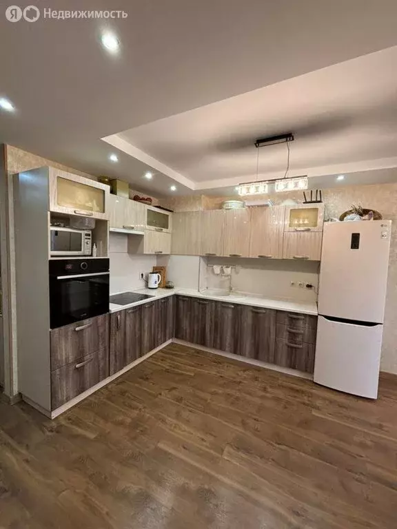 3-комнатная квартира: Томск, улица Елизаровых, 15/1 (84 м) - Фото 1