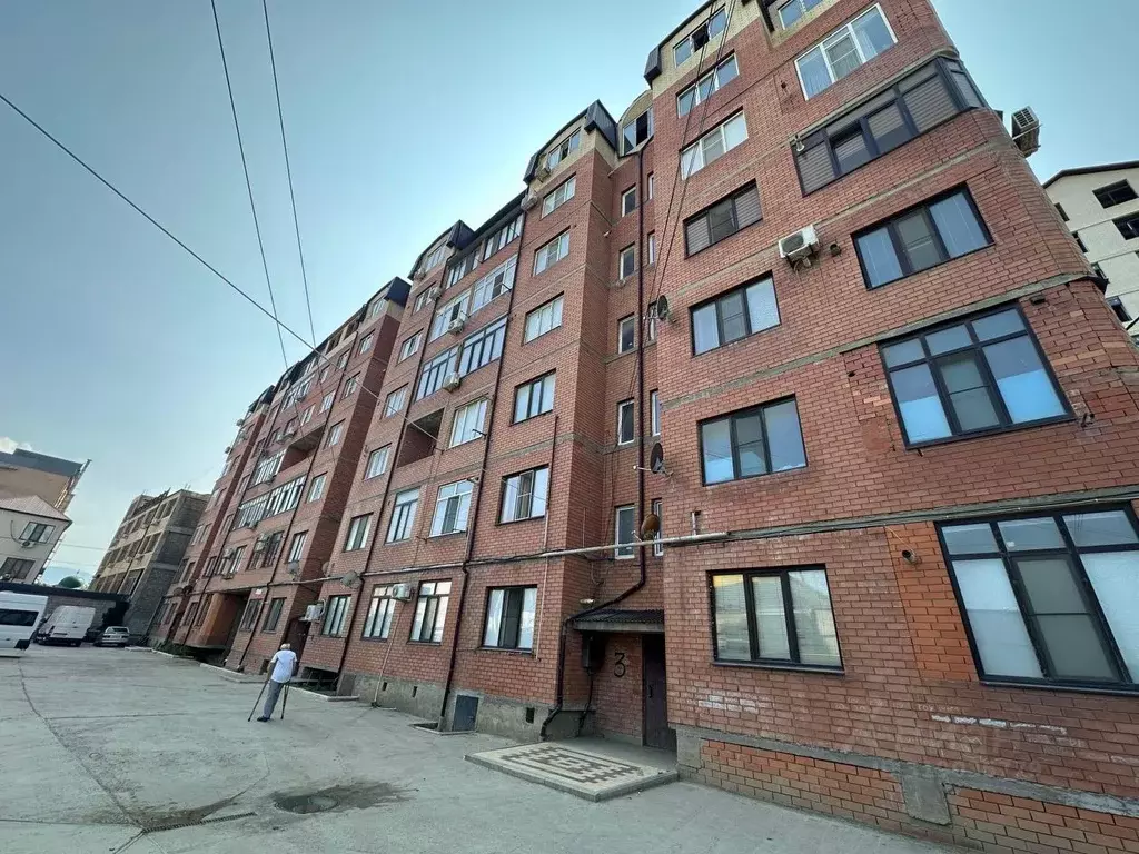 2-к кв. Дагестан, Махачкала ул. Али Омарова (63.5 м) - Фото 1