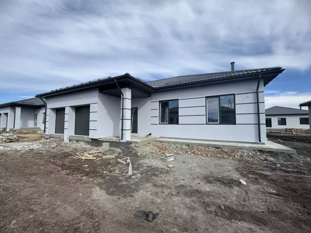 Дом в Челябинская область, Магнитогорск Соты кп,  (200 м) - Фото 1