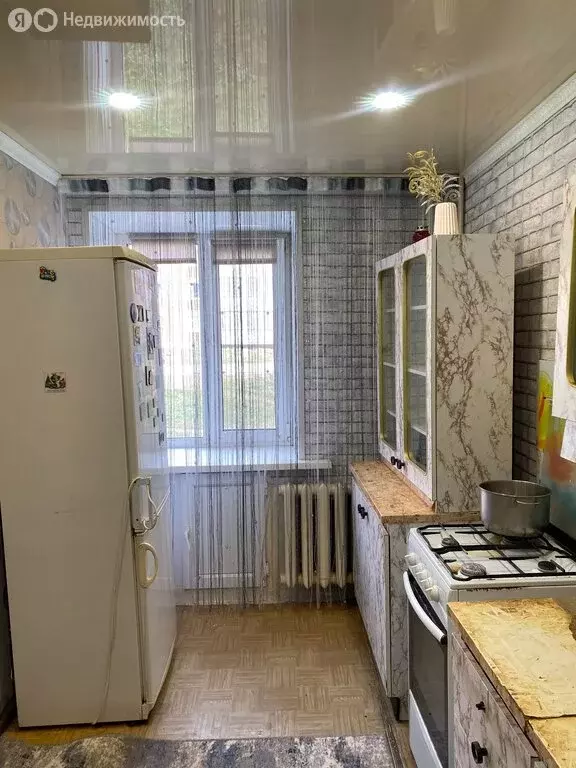 4-комнатная квартира: Ишимбай, Молодёжная улица, 6 (77.2 м) - Фото 1