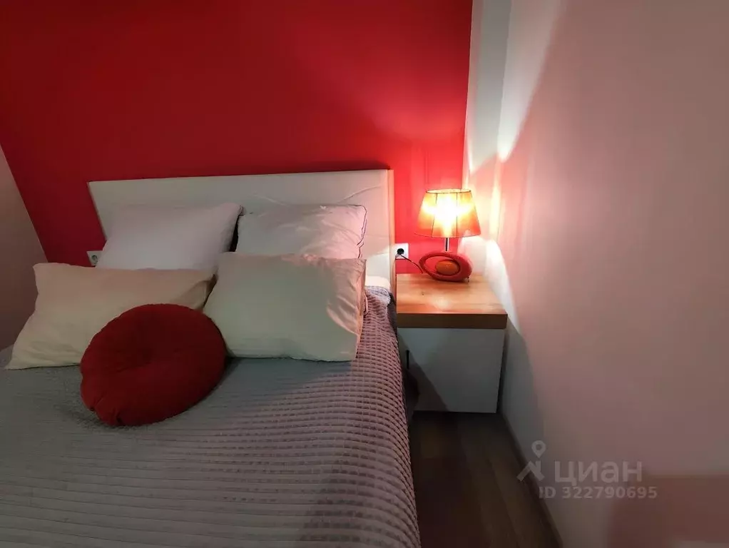 1-к кв. Иркутская область, Иркутск ул. Пискунова, 142/4 (53.0 м) - Фото 0