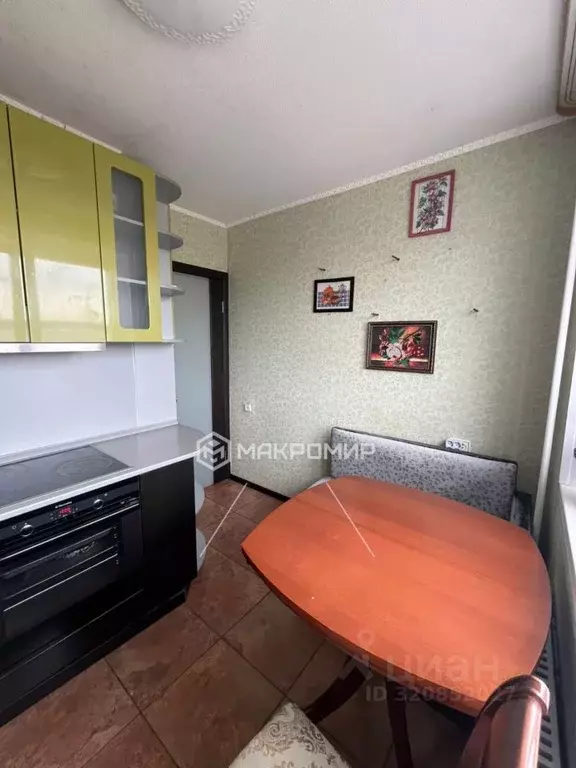 2-к кв. Ханты-Мансийский АО, Сургут Комсомольский просп., 36 (44.2 м) - Фото 0