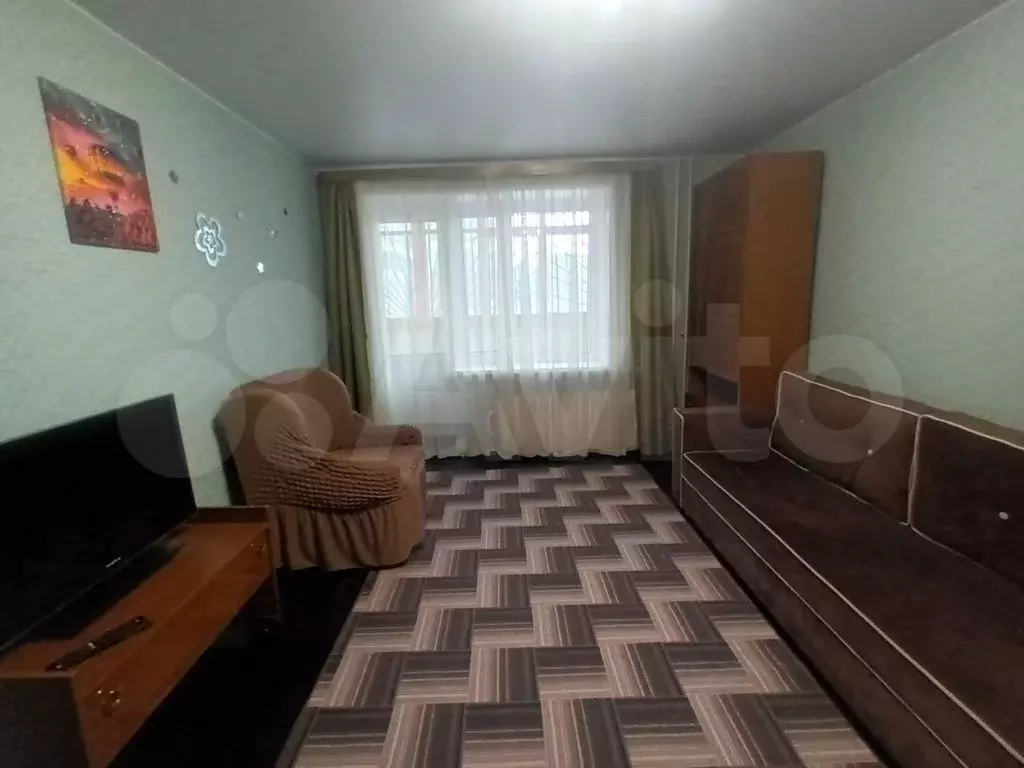 1-к. квартира, 40 м, 1/9 эт. - Фото 1