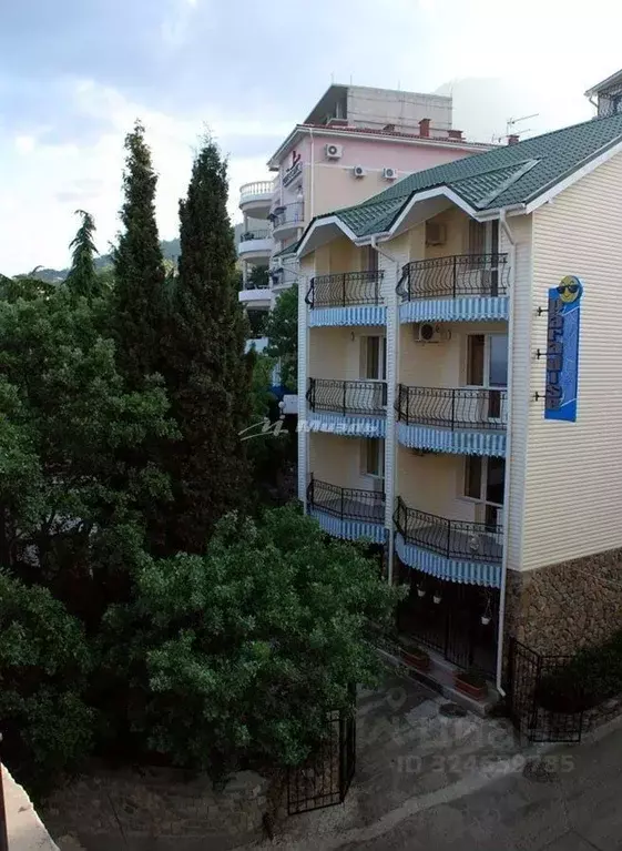 Торговая площадь в Крым, Алушта ул. Набережная, 24А (860 м) - Фото 2