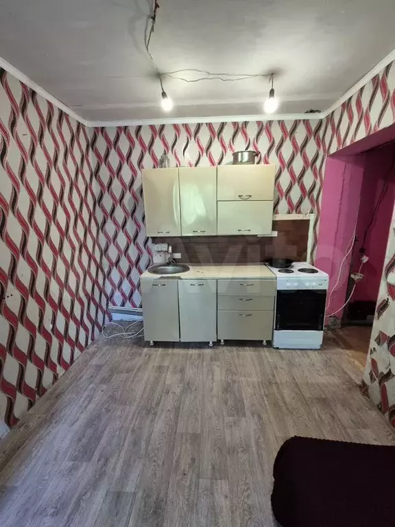 Комната 28 м в 2-к., 2/5 эт. - Фото 0
