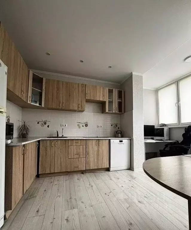 2-к кв. Калининградская область, Калининград Орудийная ул., 32Б (64.4 ... - Фото 1