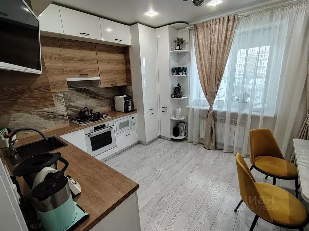 3-к кв. Белгородская область, Белгород ул. Газовиков, 9 (88.3 м) - Фото 2