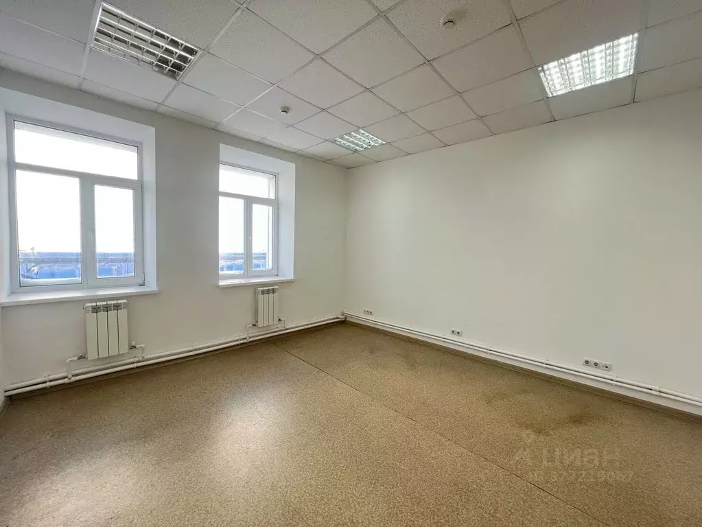 Офис в Татарстан, Казань ул. Ирек, 1 (29 м) - Фото 2