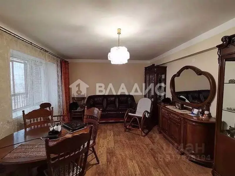 2-к кв. Бурятия, Улан-Удэ ул. Боевая, 5В (62.1 м) - Фото 0