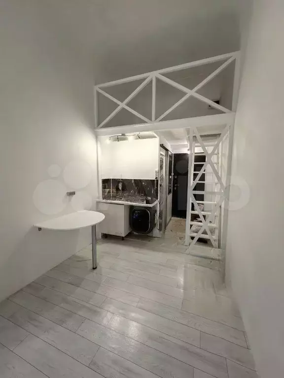 1-к. квартира, 18 м, 1/4 эт. - Фото 0