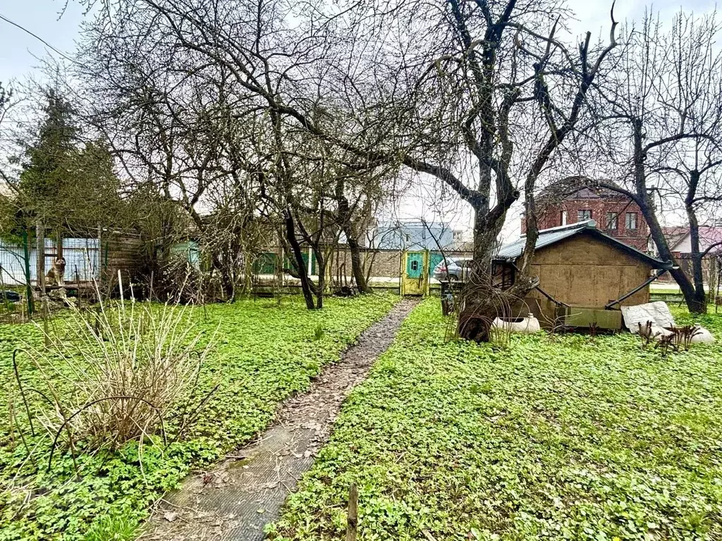 Участок в Московская область, Домодедово Центральный мкр, ул. Красная, ... - Фото 1